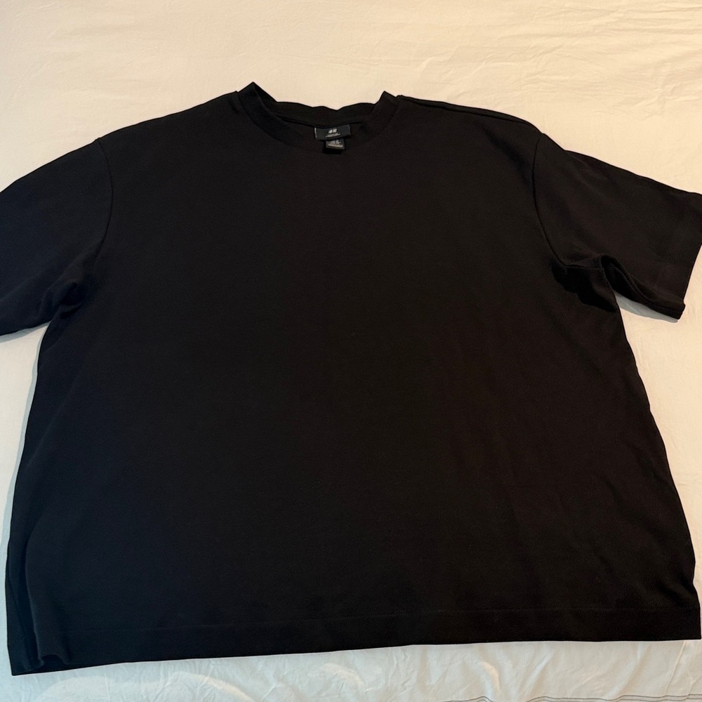 H&M Solid Black Short Sleeve Tee